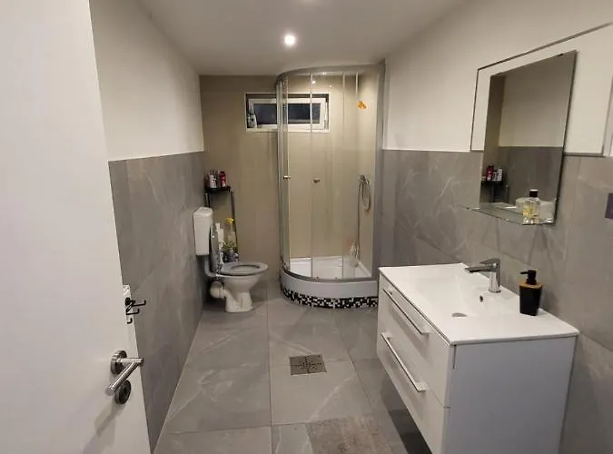 Eigenes 2 Naehe Frankfurt *